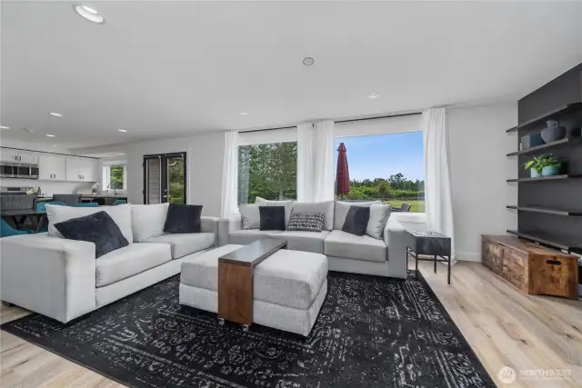 Tons of light with east facing windows and views from every angle of Mt. Rainier