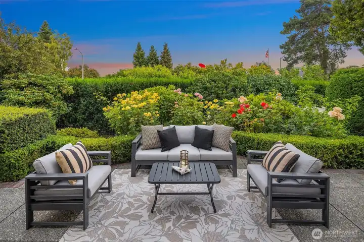 Experience your own in-city oasis surrounded by custom landscaping. The owners created a parklike space with layers of hand selected greenery.