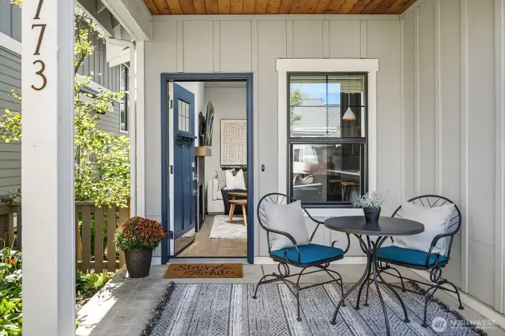 Entry Seating Area