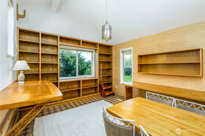 Library/study on upper level/Primary suite