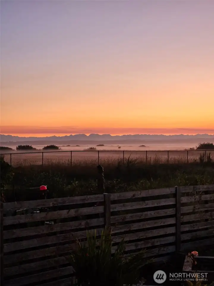 What a beautiful view to wake up to!