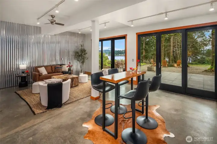 New metal sliding doors