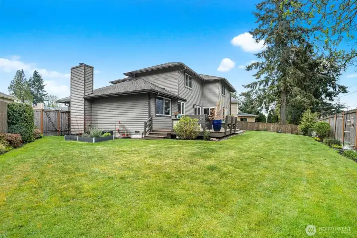 Beautifully landscaped yard.