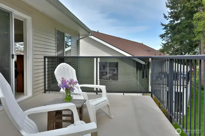 Another view of your deck.