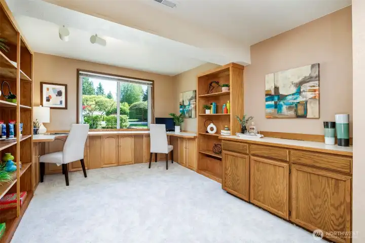 Rec rm area with built-in desk for working or craft fun