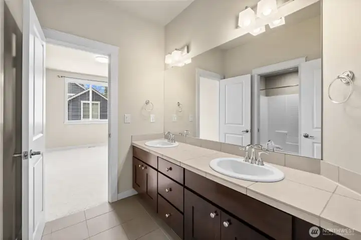 Bathroom 2nd Floor