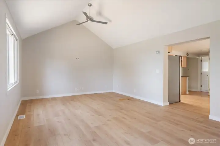 Living Room (No Staging)