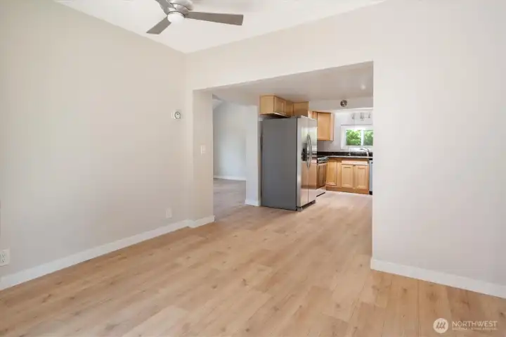Dining Room (No Staging)