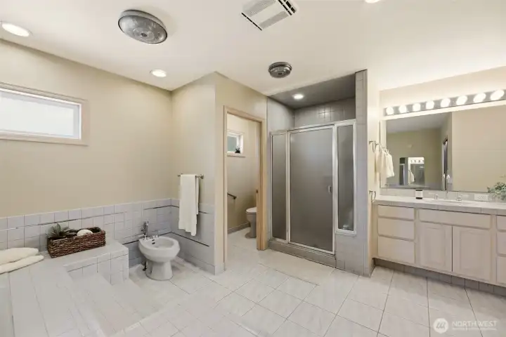 Primary bath with ADA Accessibility features