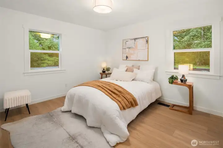 Main house bedroom 1