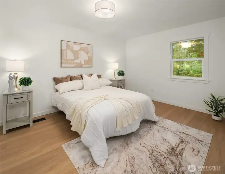 Main house bedroom 2