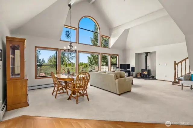 Enter into this lovely home! Notice the architecture!