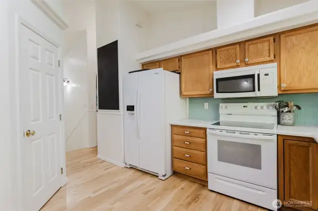 Walk-in pantry to the left.