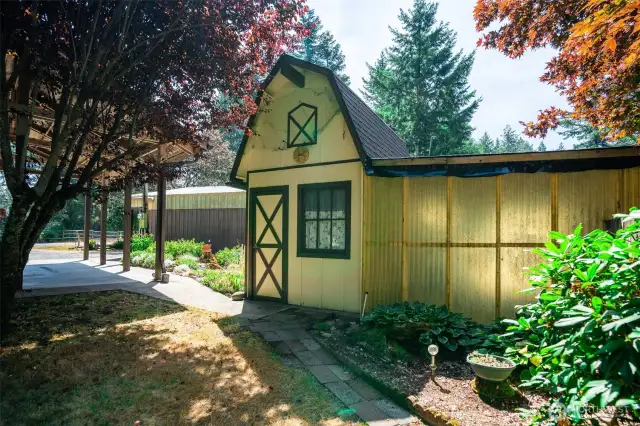 Greenhouse and pumphouse