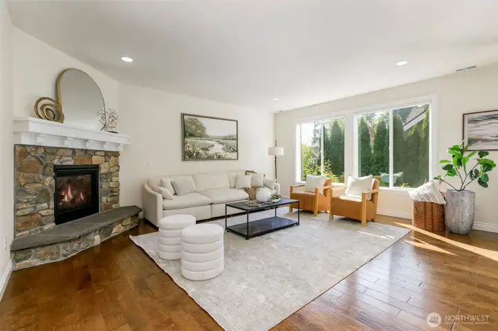 Large windows overlooking the yard