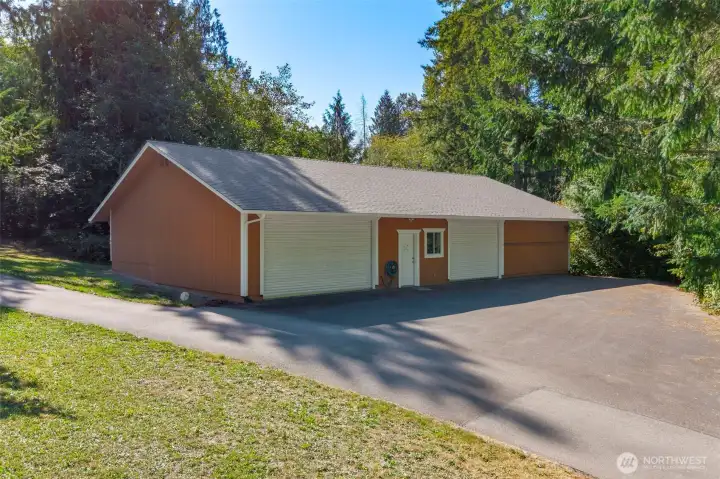 Garage - Shop Building