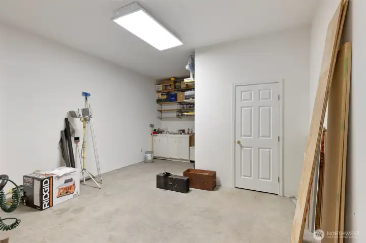 Shop building space