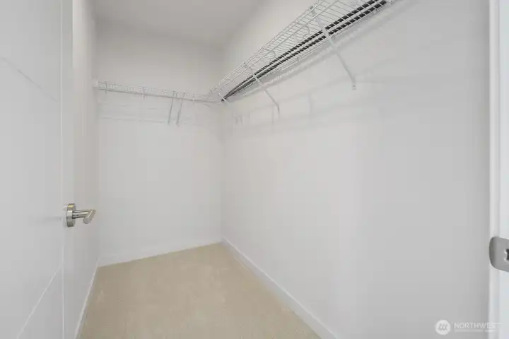 Photos are of model home 8825B. Layout and finishes may vary.