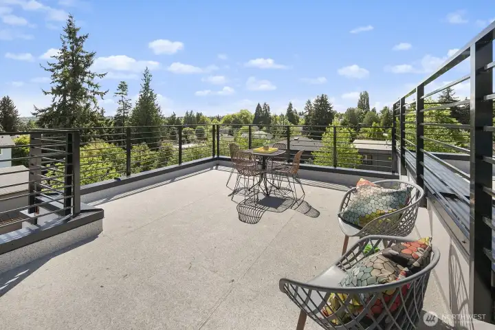 Photos are of model home 8825B. Layout and finishes may vary.