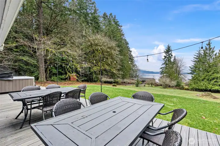 Large deck for entertaining