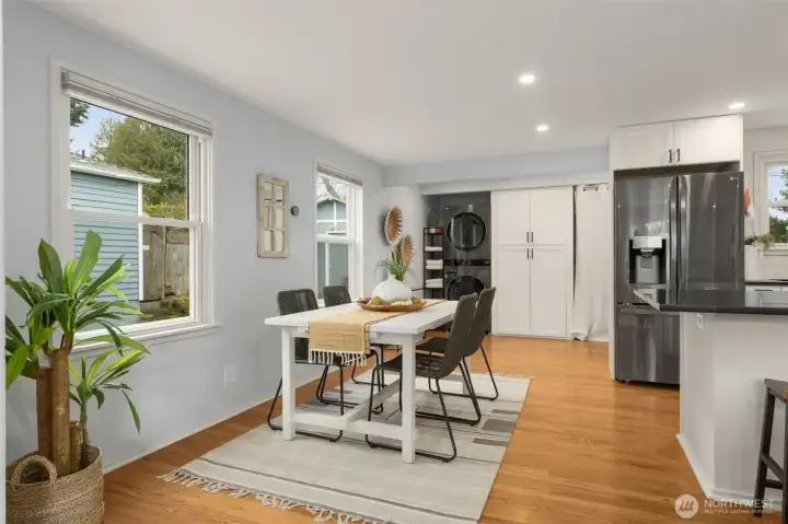 Dining Area Off Kitchen