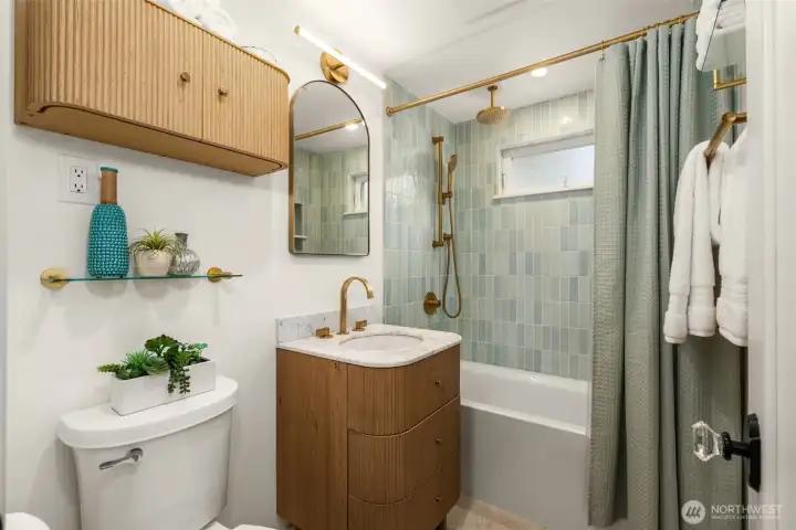 Beautiful Bathroom Remodel Completed in 2025 with High-End Finishes
