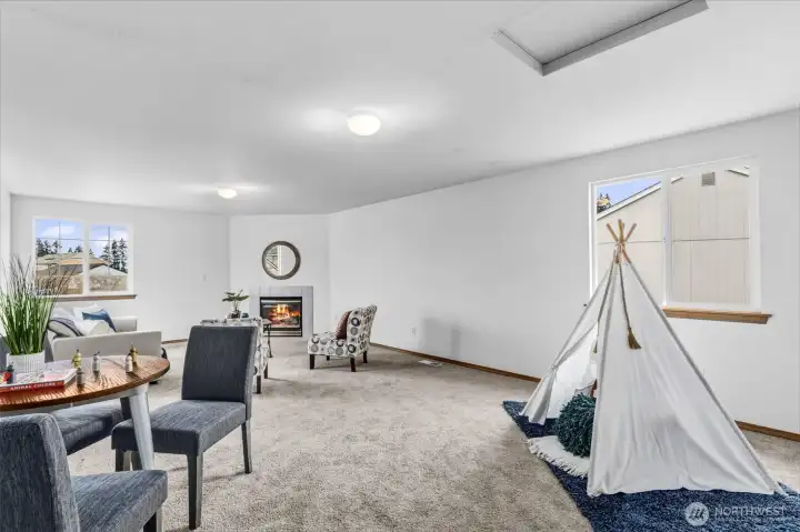 Interior, Second floor flex space