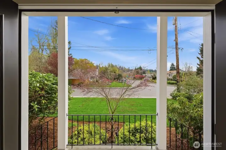 Such a lovely neighborhood with wide streets and sidewalks throughout.