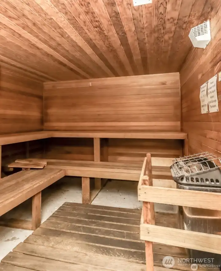 Clubhouse - sauna room