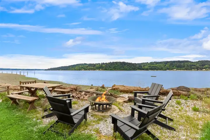 This home has deeded beach access to the waterfront at Crystal Springs.