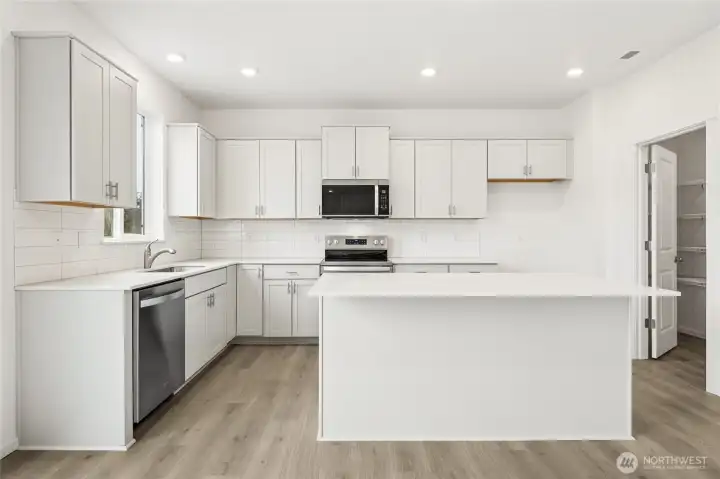Stainless steel microwave, dishwasher & over complete your elegant kitchen. Stainless steel microwave, dishwasher & over complete your elegant kitchen.