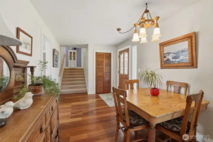 Another view as you enter in the front entry. You can see off to the right are the stairs to the upstairs bedrooms and bathroom. Forward it the entrance to the kitchen. Another view as you enter in the front entry. You can see off to the right are the stairs to the upstairs bedrooms and bathroom. Forward it the entrance to the kitchen.