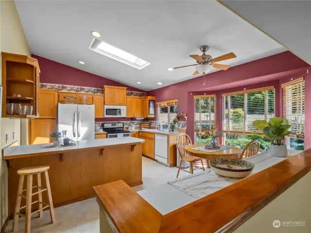 Enjoy plenty of storage in this well designed highly funtional kitchen.