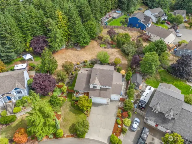 This home features an amazing almost 1/2 acre yard. The back yard offers privacy from the many surrounding trees. Own your very own outdoor oasis.