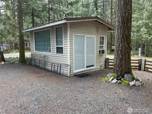 Look at this well-built gazebo