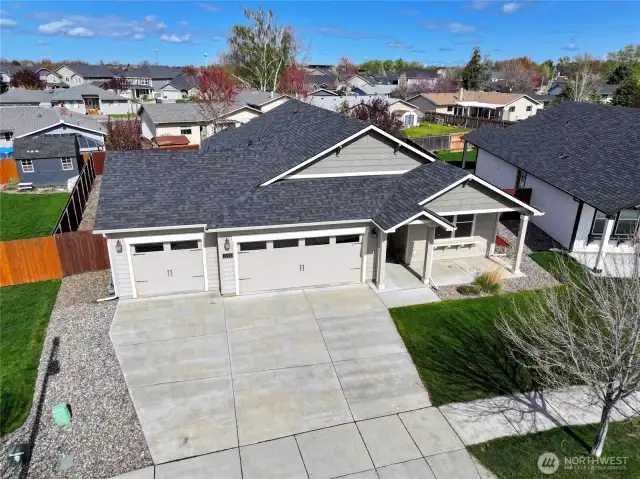 Extended 3 Car Garage