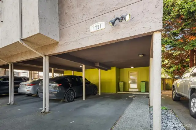 Tandem parking space
