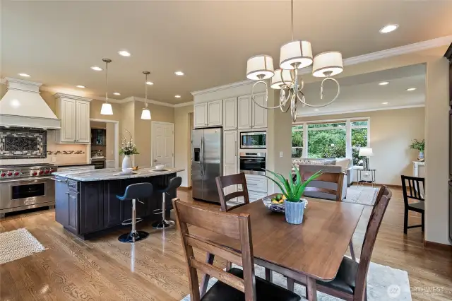 Beautifully updated kitchen with dining space!