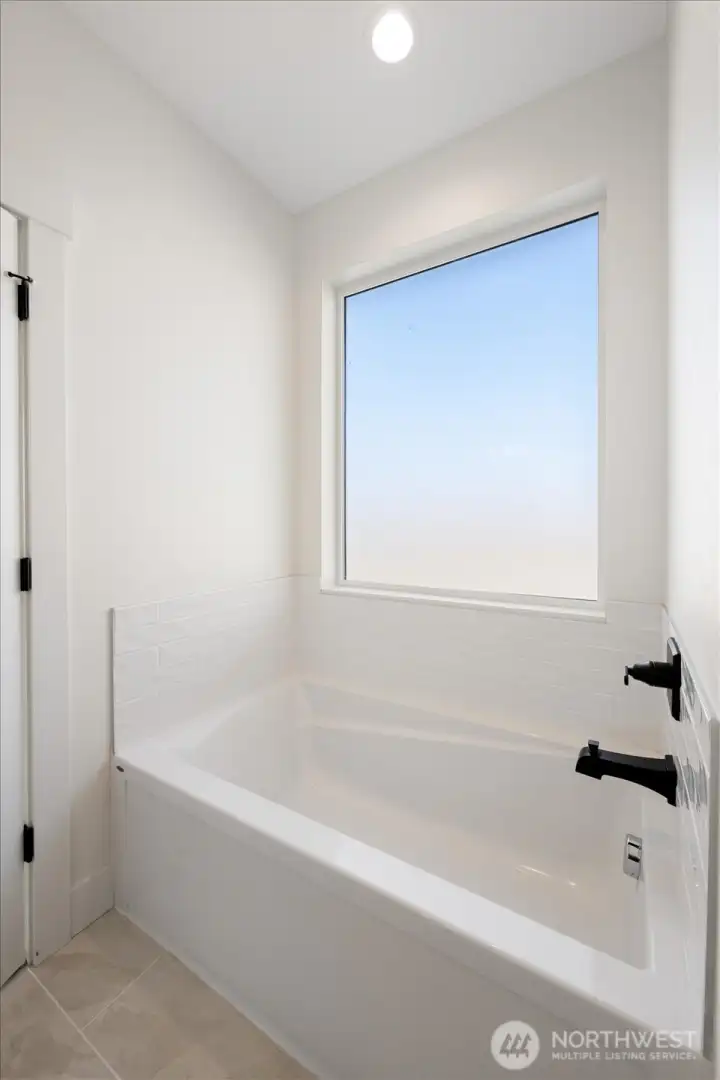 Soaking tub in primary
