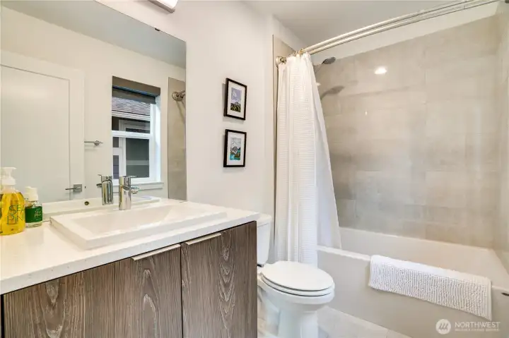 Perfect en-suite bathroom for in-laws or guests.