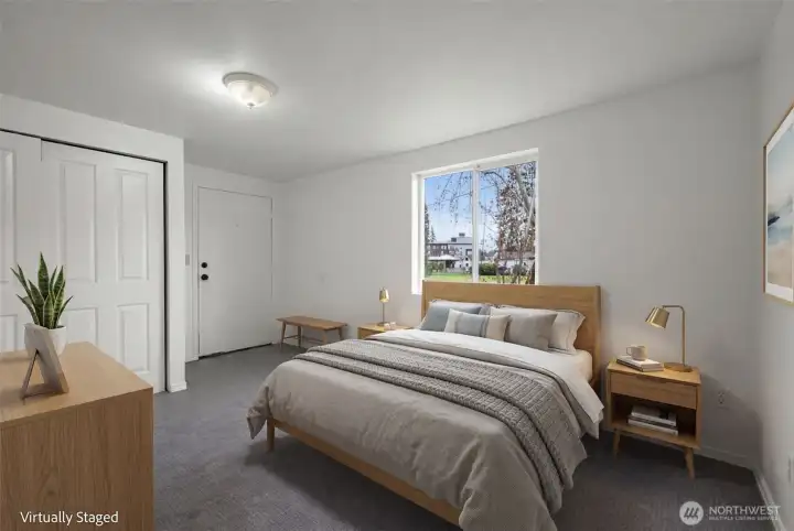The 3rd bedroom at the back of the house - off the driveway. The laundry is in this closet.