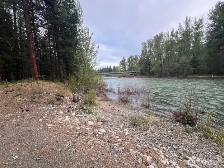 offering true four-season recreation right out your door, ski, bike and hike directly from the property while enjoying nearby access to 1.69 acres of shared Methow River frontage with low-bank shoreline