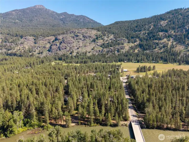 Easy year-round access off maintained road, a minute from the Mazama Trail Head, Public House & Community Center