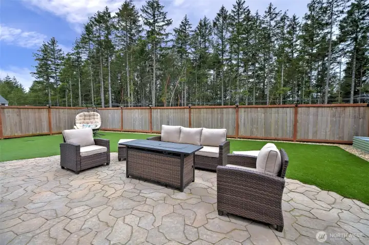Completely fenced back yard with tons of extras!