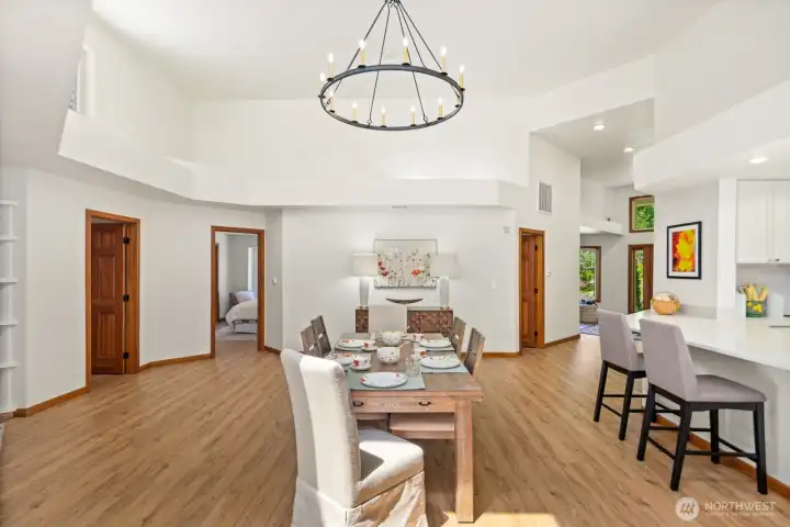 Large or small dinner parties are easy in the dining area adjacent to the chef's kitchen!