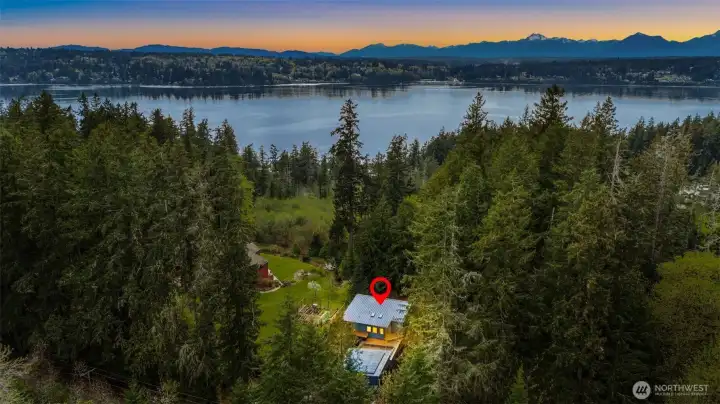2024 Eco Friendly built home in the Battle Point neighborhood!
