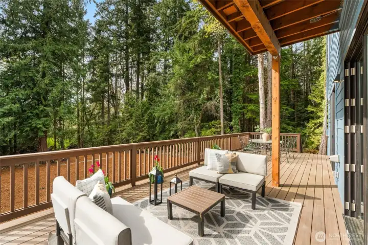 400 sq ft of TimberTech deck!