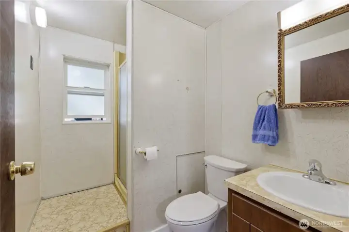downstairs 3/4 bathroom