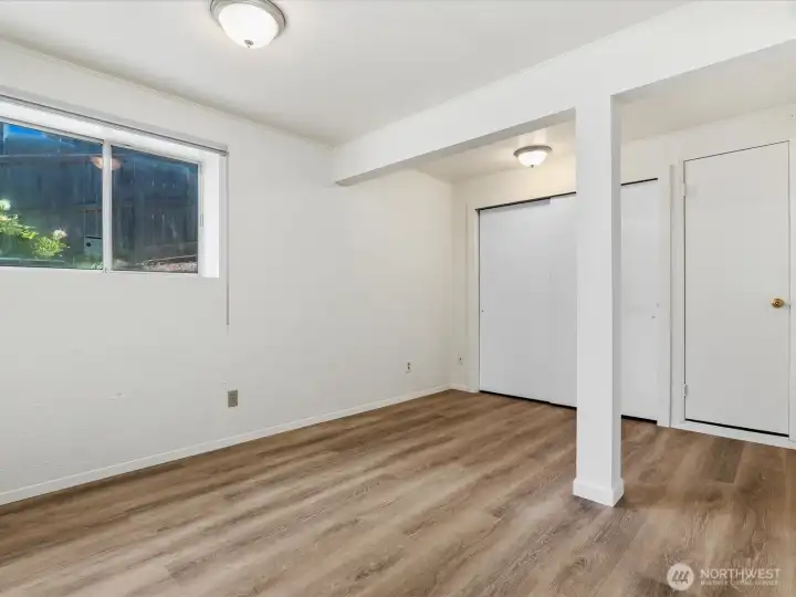 Down stairs bedroom. There's an unfinished bathroom ajacent to this bedroom. Don't forget to check it out! Down stairs bedroom. There's an unfinished bathroom ajacent to this bedroom. Don't forget to check it out!