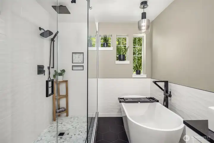 Another view of this gorgeously updated bath. Another view of this gorgeously updated bath.